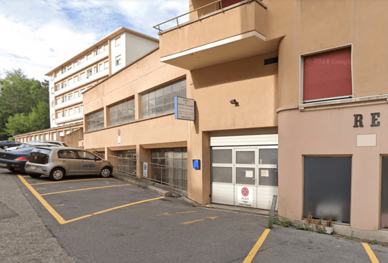 Façade du Garage Béthusy - AFGP Sàrl — Avenue de Béthusy 27, Lausanne
